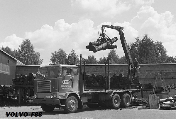 VOLVO-F88