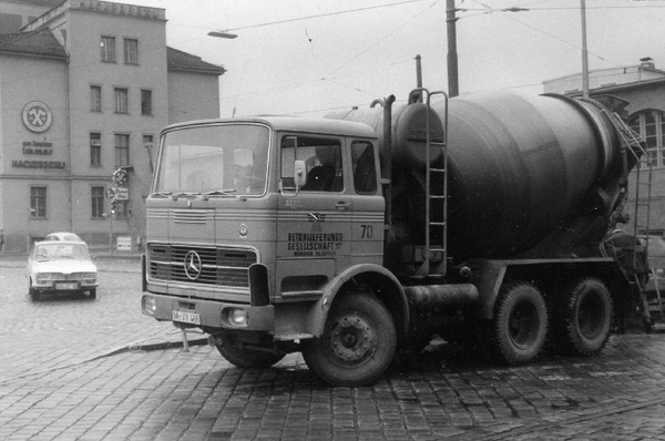 MERCEDES-BENZ 2223.