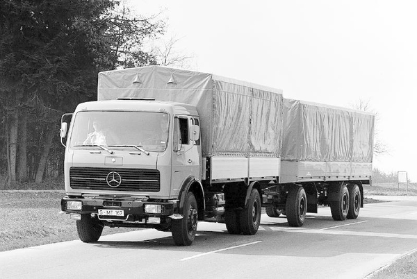 MERCEDES-BENZ (D)