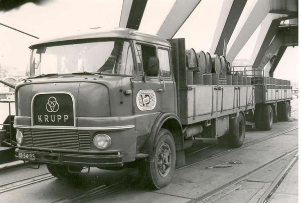 KRUPP  Fa van PELT SPIJKENISSE (NL)
