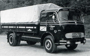 MERCEDES-BENZ LP334.