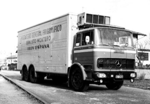 MERCEDES-BENZ 6x2