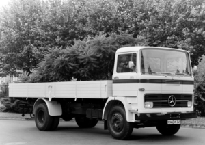 MERCEDES-BENZ LP1213