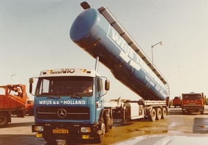 MERCEDES-BENZ-2032 WEIJS B.V ELST