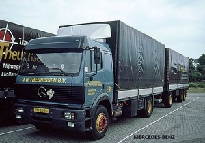 MERCEDES-BENZ