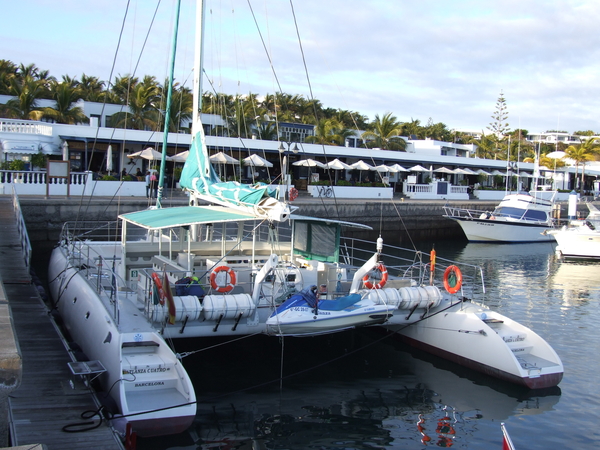voor een ritje met een catamaran