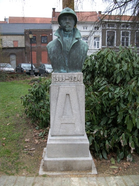 102-