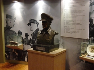 Inchon Zuid Korea - Landing Memorial Hall - Generaal Mac Arthur