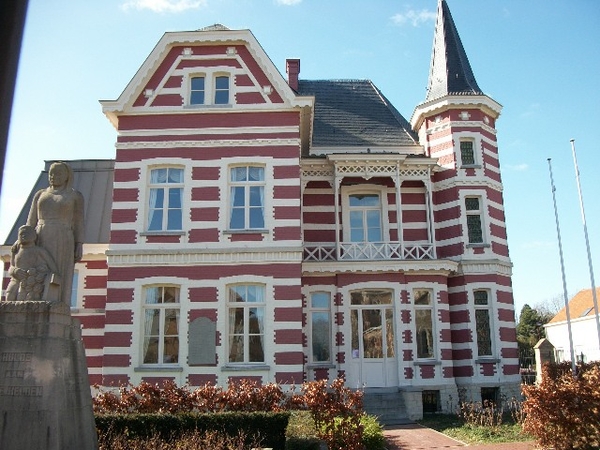 10-Eclectisch getint oud Gementeh.v.a.1913