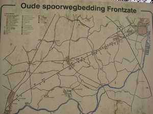 DSC2892 - de spoorwegdijk - ultieme verdedigingslijn