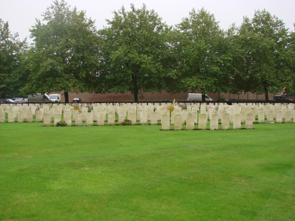DSC2958 - Ypres Reservoir Cemetery