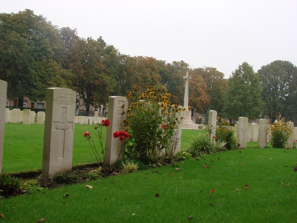 DSC2962 - Ypres Reservoir Cemetery