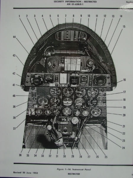 DSC2030 - de cockpit