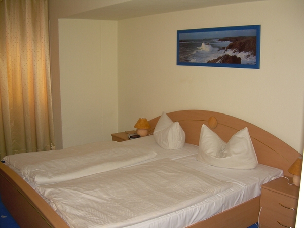 Hotel 7