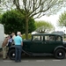 20090501 17.18 Sancerre Remi,Georges en Wim bij de citroën