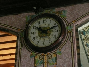 20090416 10u14  Valencia horloge in het station  048