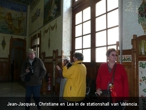 20090416 10u16  Valencia het station Jean-Jacques Christiane en l