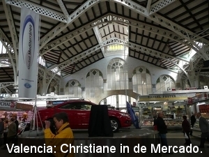 20090416 10u57  Valencia Christiane in de Mercado  069