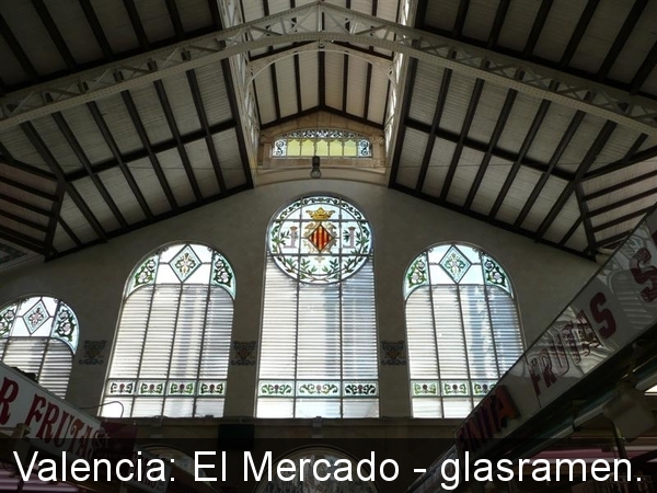 20090416 10u57  Valencia glasramen in de Mercado  071