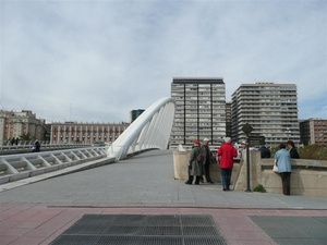 20090417 11u13  Valencia  Brug over de Turia 200