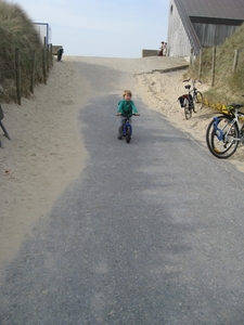 2011-04-02 pia verjaardag aan zee 057