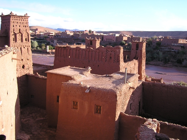 In de kasbah leven de mensen dicht bijeen