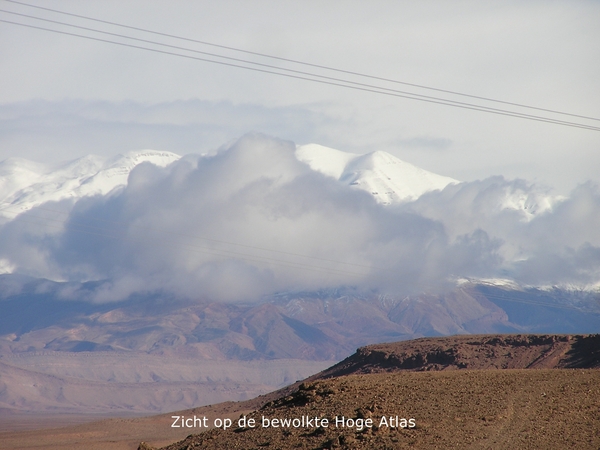 Wolken in de Hoge Atlas