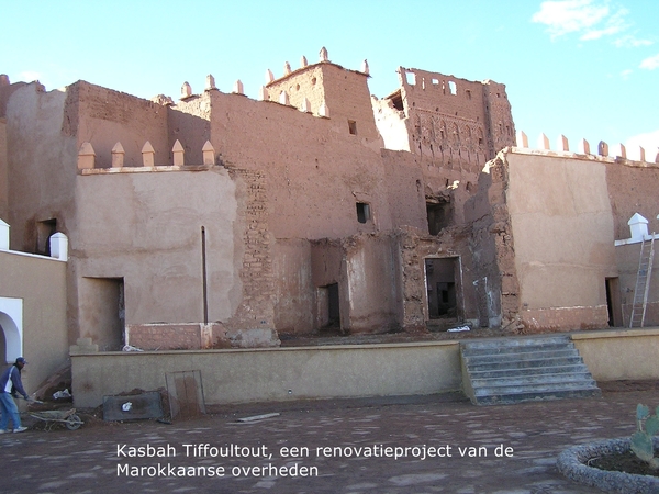 Even gestopt en rondgekeken in een Kasbah