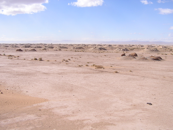 Ontelbare putten en vanuit de ruimte te zien(Google view)