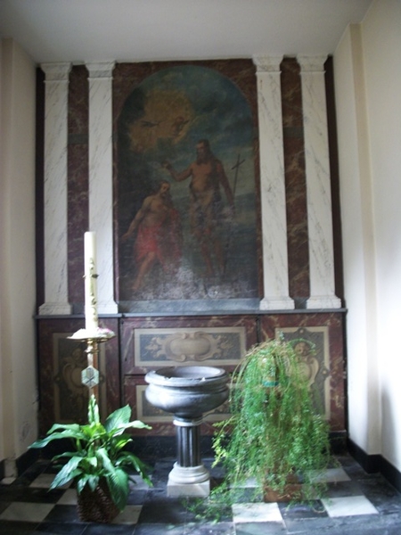 035-Doopvont van zwarte marmer-17de e.