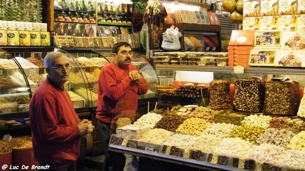 2011_04_30 011 Kruidenbazaar Istanbul