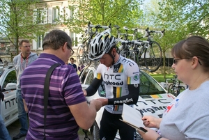 Sfeerfoto\'s-Start Parijs-Roubaix