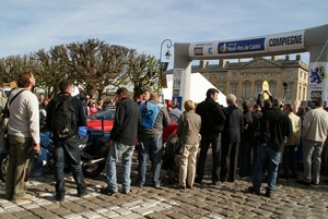 Sfeerfoto\'s-Start Parijs-Roubaix