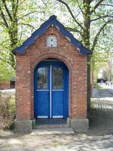 32-
