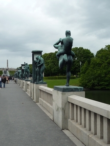 11c Oslo _Vigeland park, met bronzen en granieten beelden _P11002