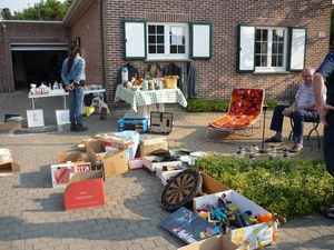 110424.ZANDVLIET.GARAGEVERKOOP