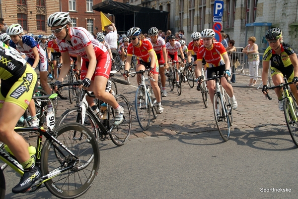 G.P. STAD ROESELARE-DAMES_ELITE