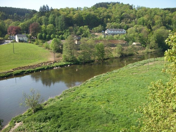 13-Bouillon met zicht op de Semois