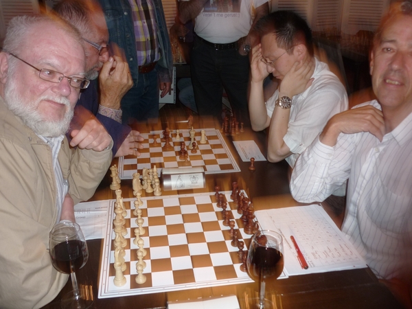 Frits Bakkes en rechts Pieter Levasier