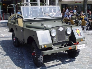 MILITAIRE WAGENS 7 -5 - 2011 013