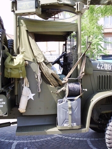 MILITAIRE WAGENS 7 -5 - 2011 028