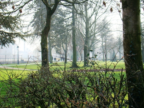 4 -002 2011 027