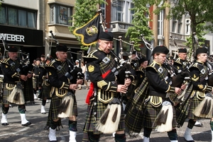 YPRES SUREY PIPES &DRUMS (Ieper)