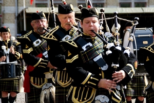 YPRES SUREY PIPES &DRUMS (Ieper)