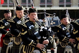 YPRES SUREY PIPES &DRUMS (Ieper)