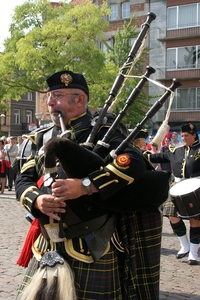 YPRES SUREY PIPES &DRUMS (Ieper)