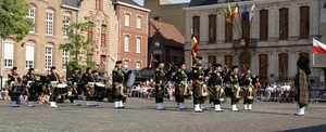 YPRES SUREY PIPES &DRUMS (Ieper)