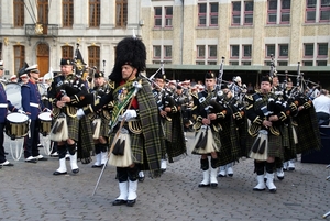 YPRES SUREY PIPES &DRUMS (Ieper)