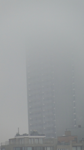 TOREN GEHULD IN DE MIST