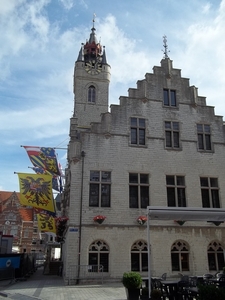 HET STADHUIS